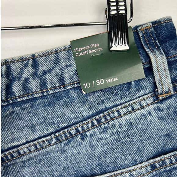 NWT Wild Fable Women's Super-High Rise Cut Off Jeans Shorts Medium Wash Size‎ 10 - Picture 6 of 11